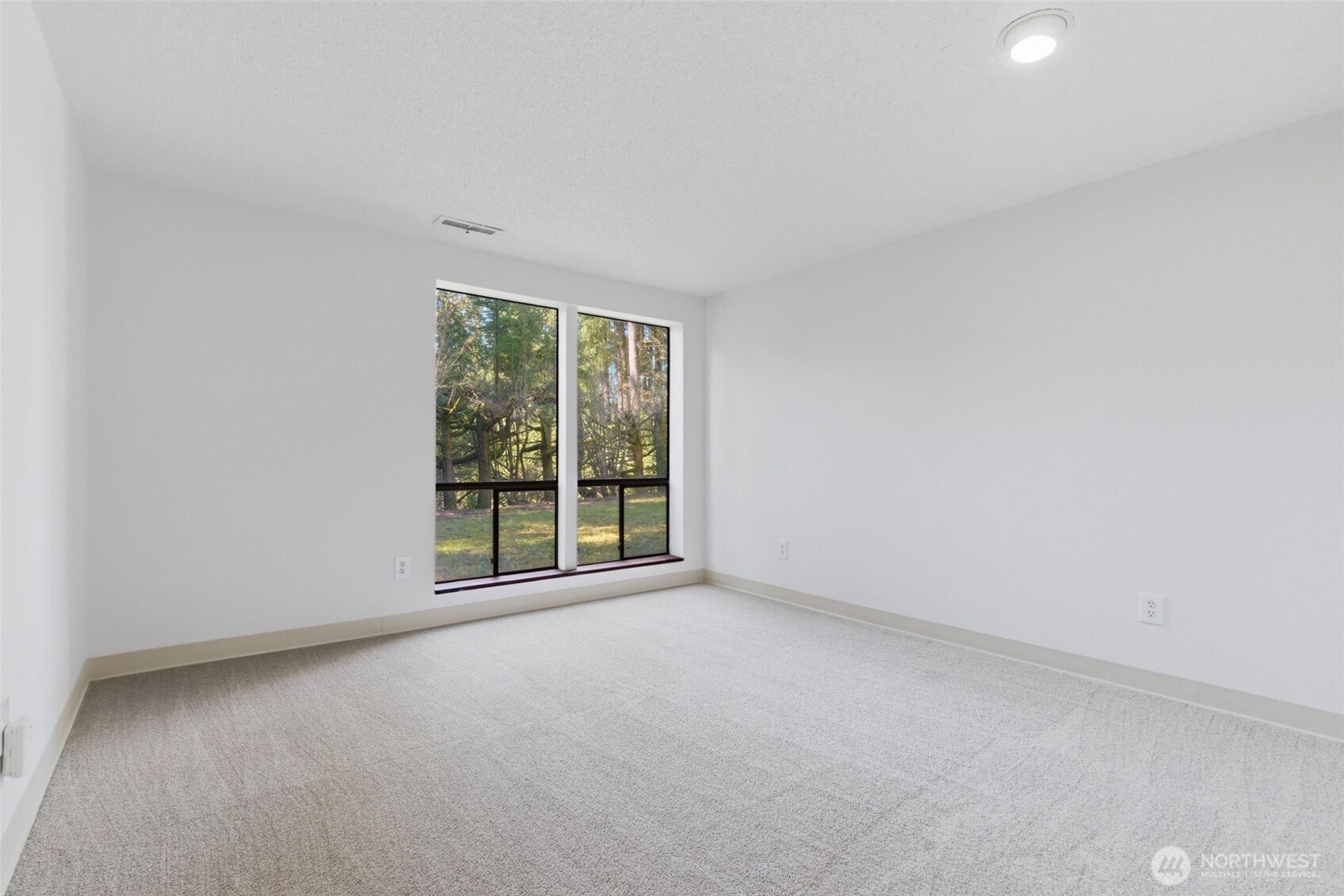 850 NE Rimrock Drive NE, Bremerton, WA 98311
