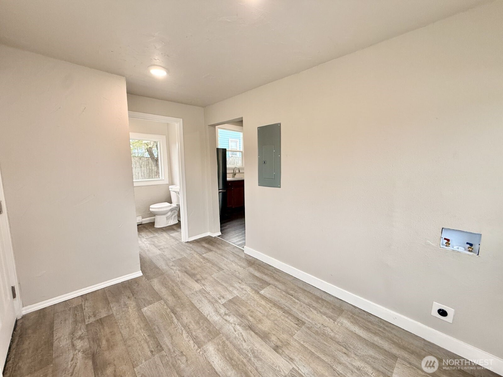 3585 E Spokane Street , Tacoma, WA 98404