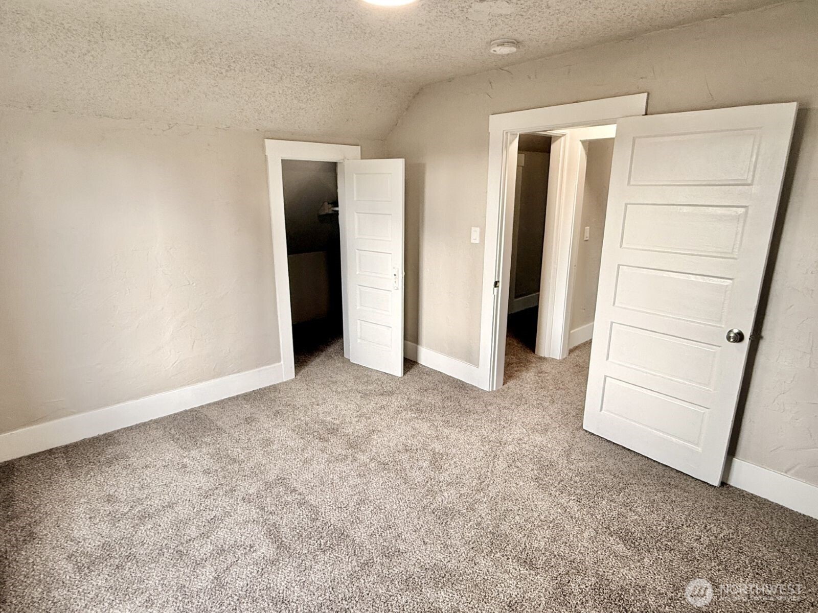 3585 E Spokane Street , Tacoma, WA 98404