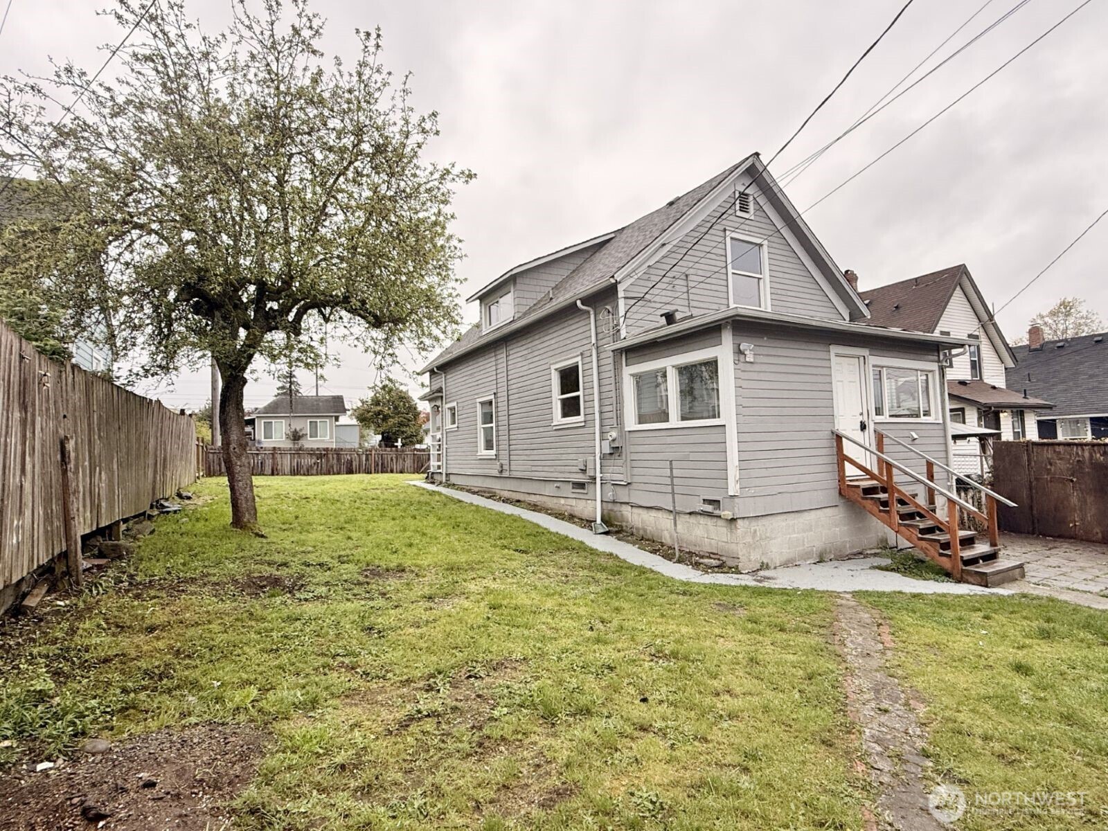 3585 E Spokane Street , Tacoma, WA 98404