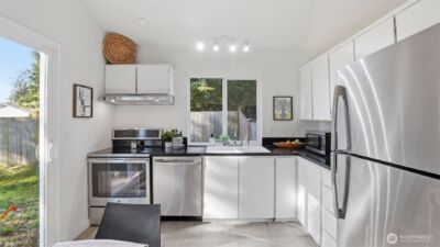 12227 NE 137th Place , Kirkland, WA 98034 - Photo 11