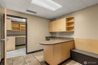 10 N Chelan Avenue , Wenatchee, WA 98801 - Photo 18