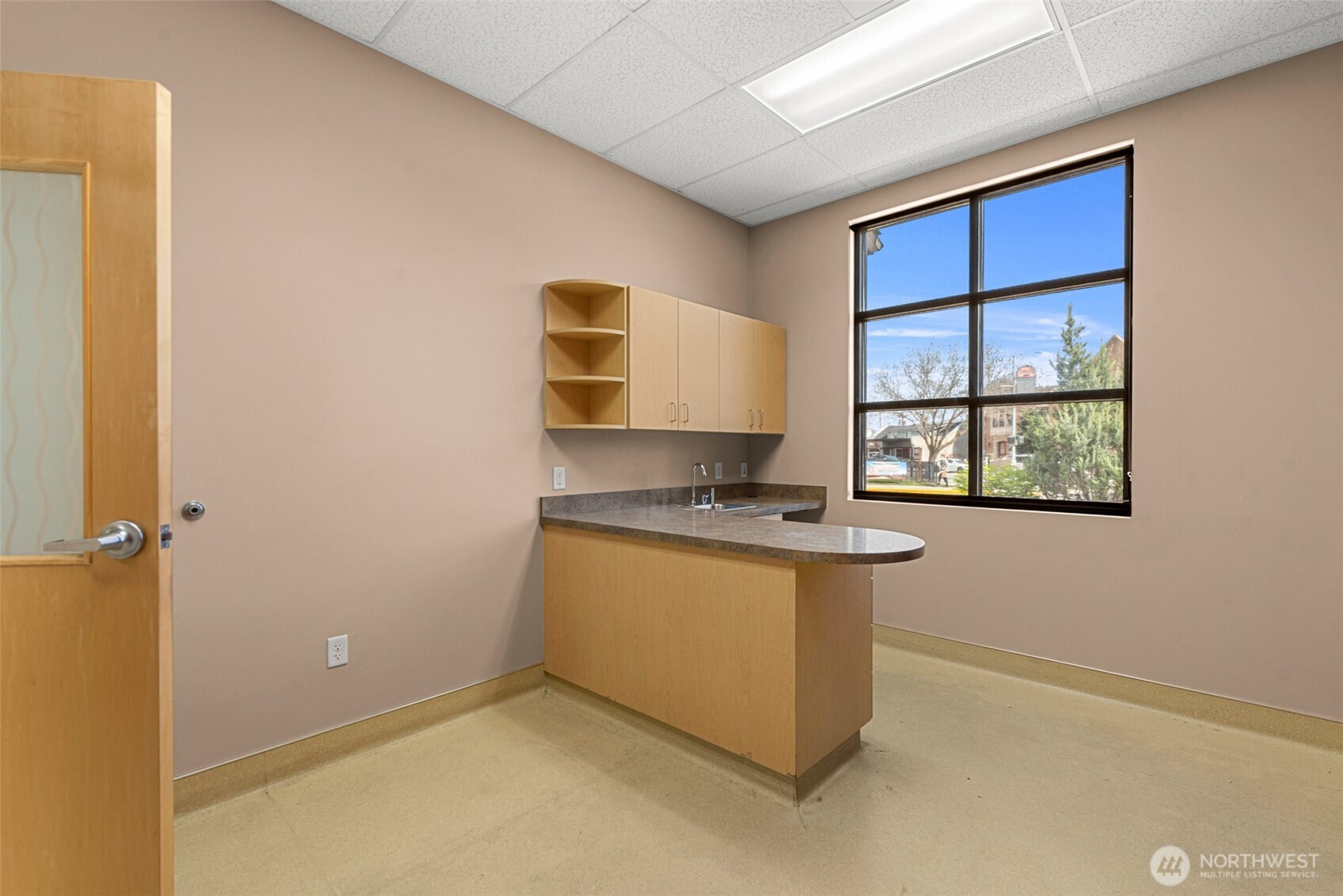 10 N Chelan Avenue , Wenatchee, WA 98801
