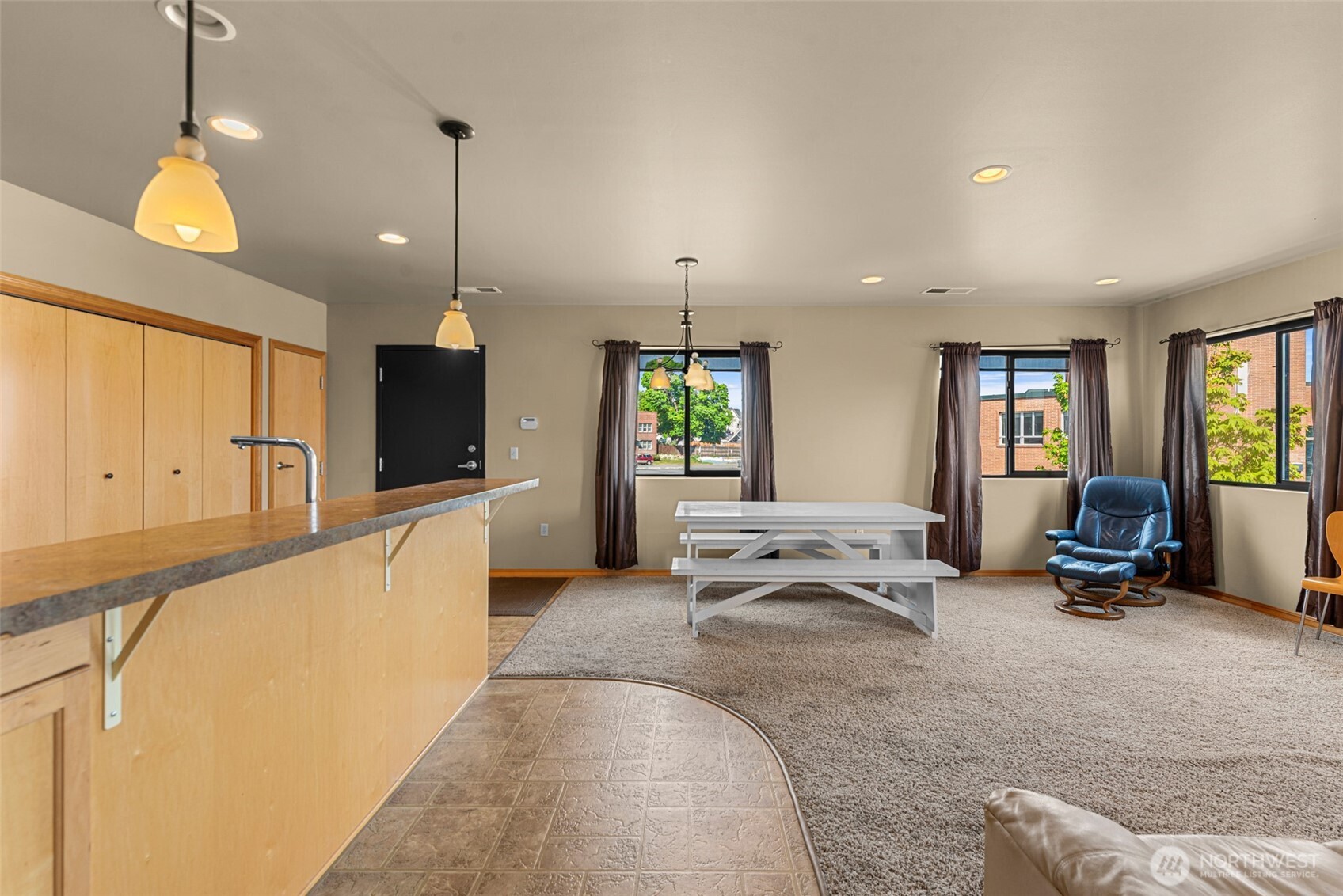 10 N Chelan Avenue , Wenatchee, WA 98801