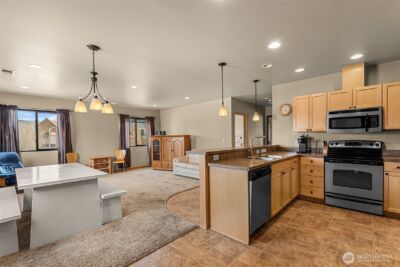 10 N Chelan Avenue , Wenatchee, WA 98801 - Photo 35