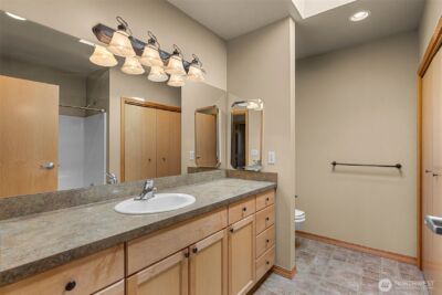 10 N Chelan Avenue , Wenatchee, WA 98801 - Photo 38
