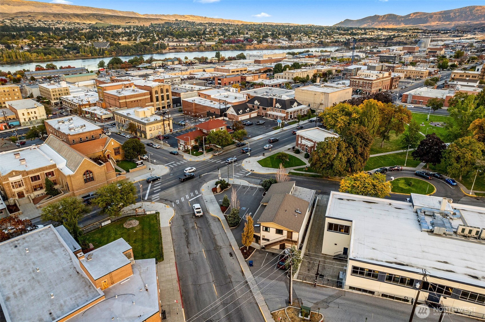 10 N Chelan Avenue , Wenatchee, WA 98801