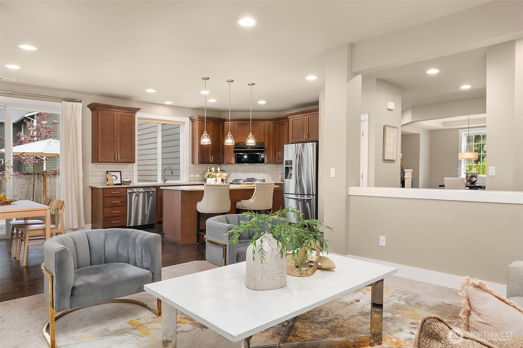 8718 124TH Avenue NE, Kirkland, WA 98033