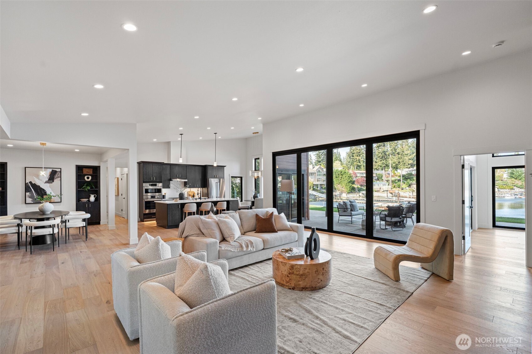 364 N Shore Blvd , Fox Island, WA 98333