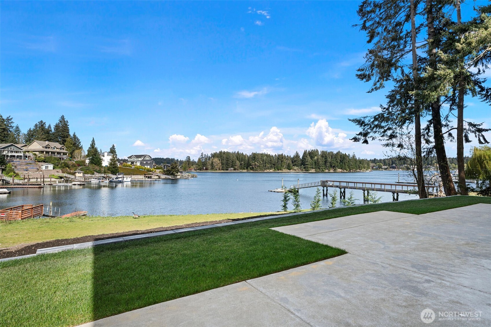 364 N Shore Blvd , Fox Island, WA 98333