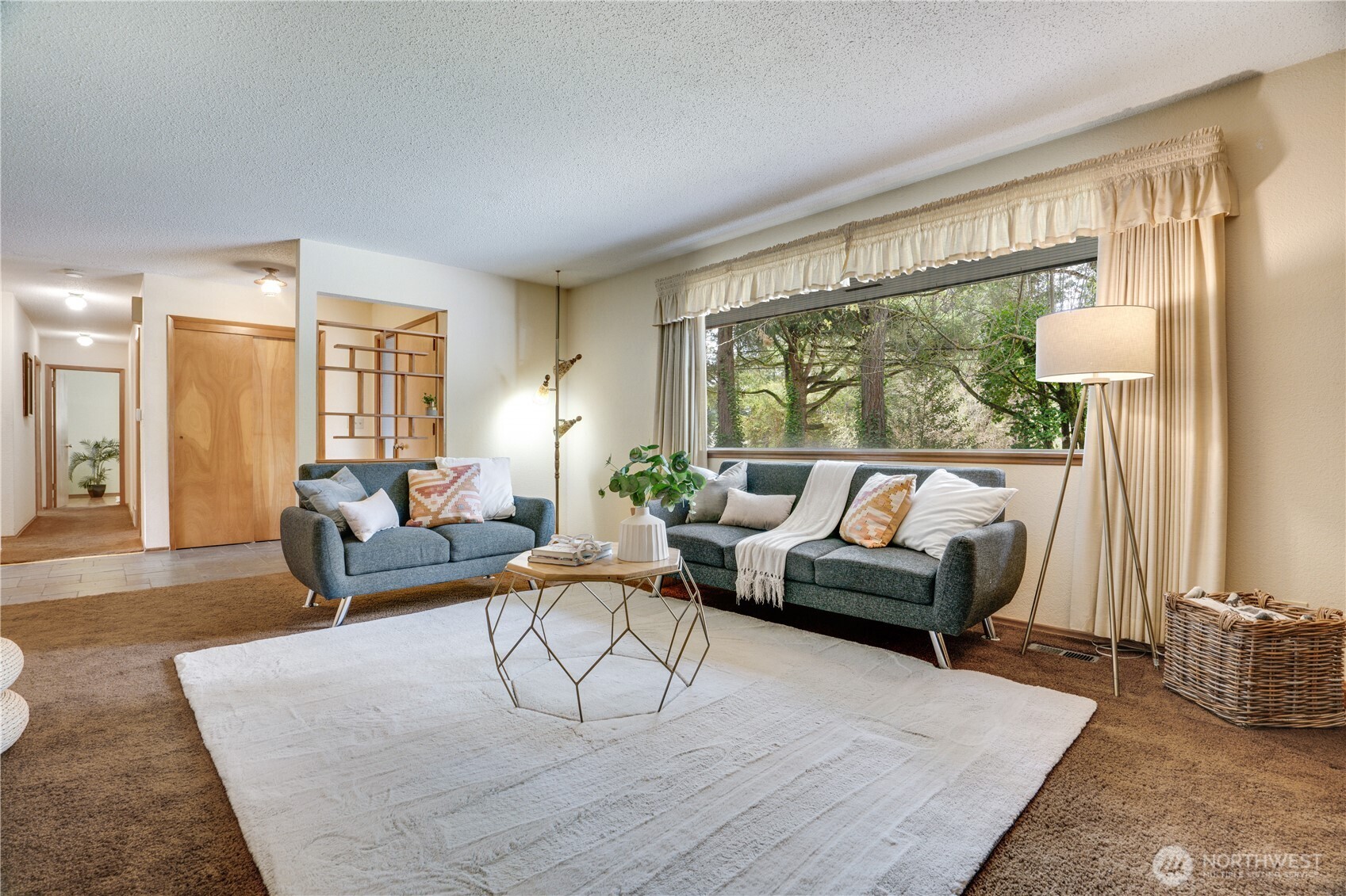 11315 Interlaaken Drive SW, Lakewood, WA 98498