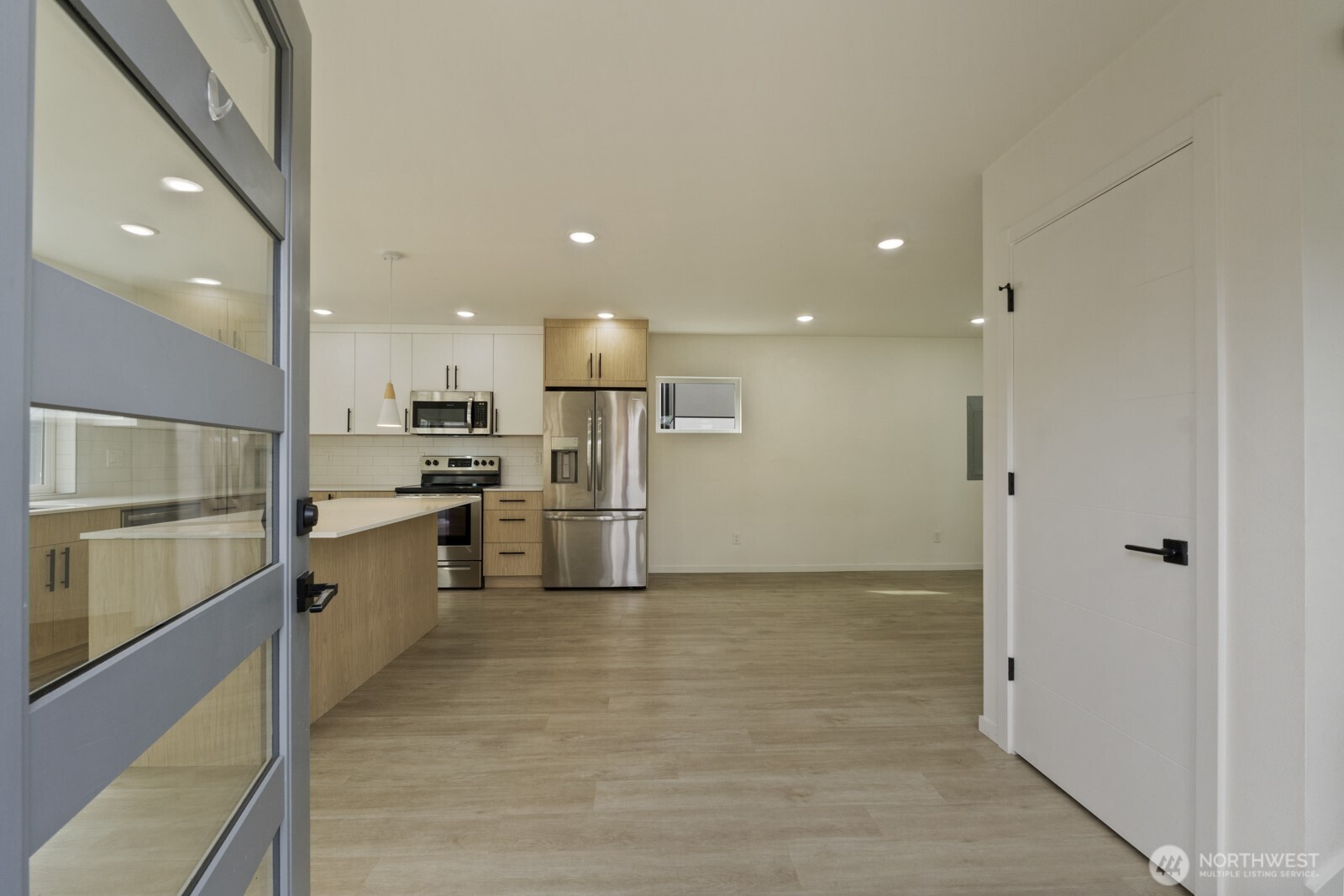 9002 15th Avenue SW #A, Seattle, WA 98106