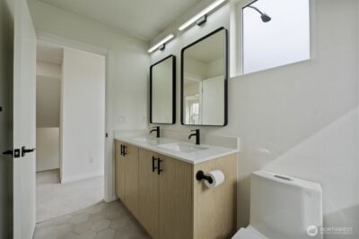 9002 15th Avenue SW #A, Seattle, WA 98106 - Photo 23