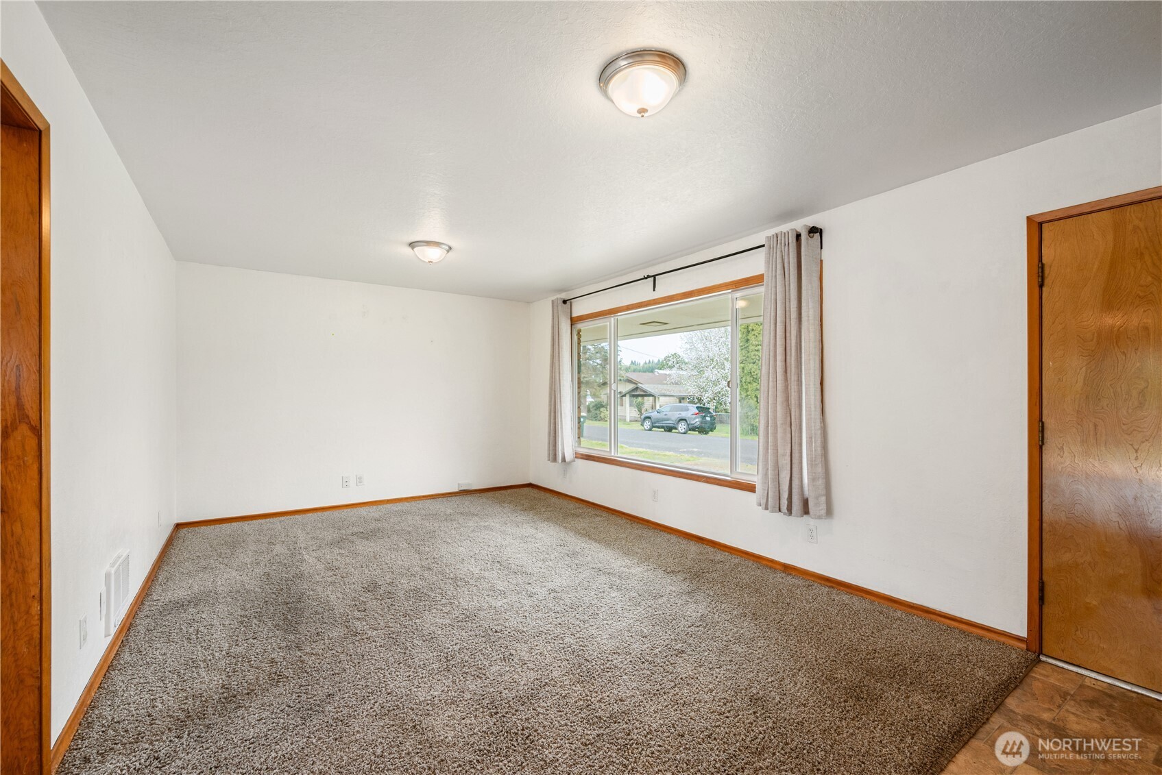 301 Cedar Street , Toledo, WA 98591