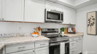 10101 SE 3rd Street #202, Bellevue, WA 98004 - Photo 10