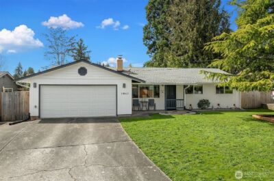 1067 Anacortes Avenue NE, Renton, WA 98059 - Photo 1