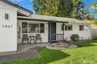1067 Anacortes Avenue NE, Renton, WA 98059 - Photo 2