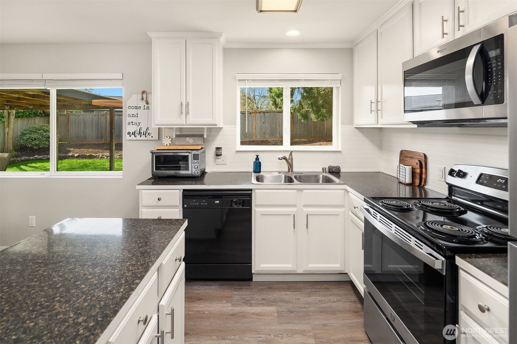 1067 Anacortes Avenue NE, Renton, WA 98059