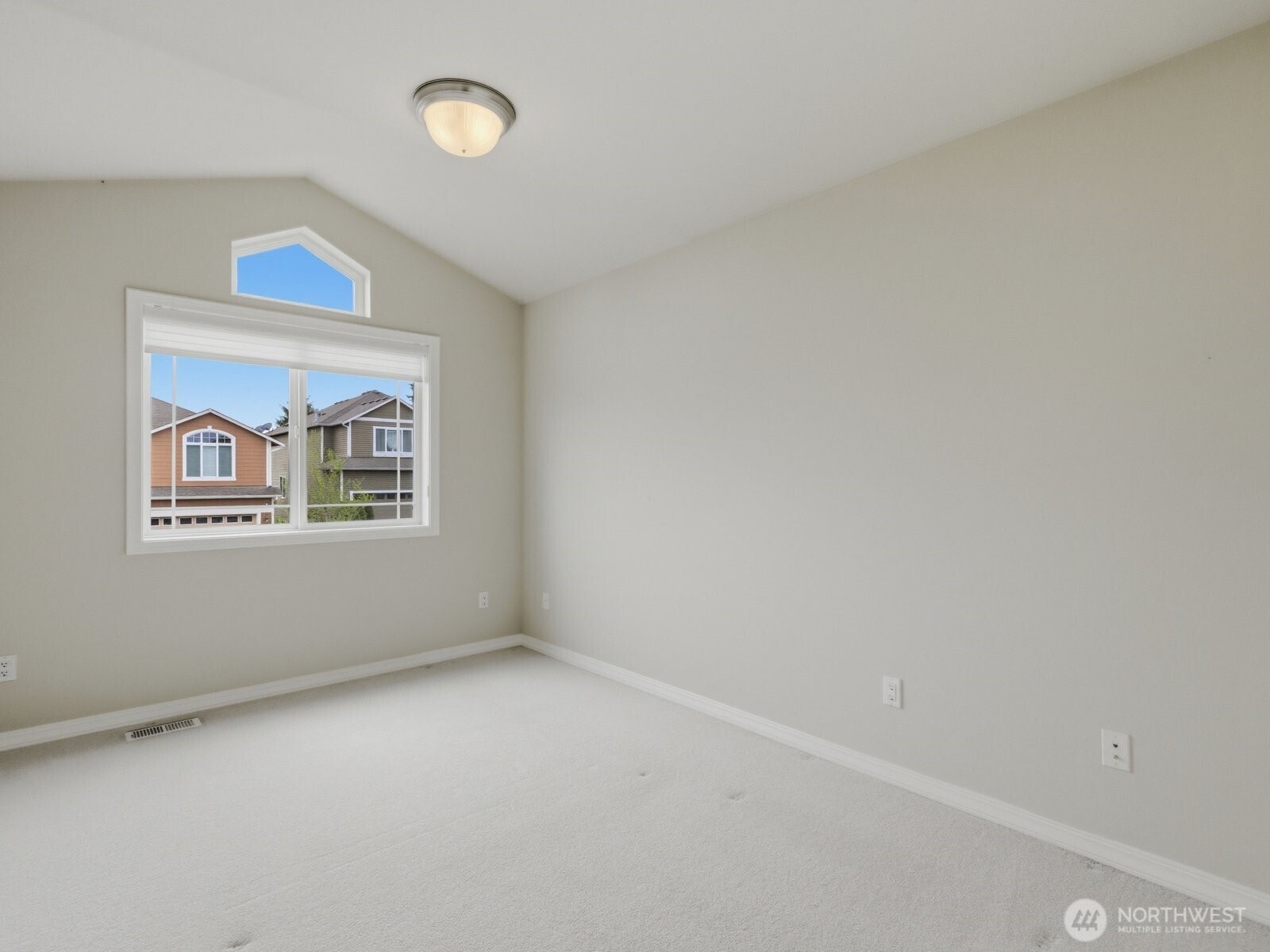 3501 166 Street SW, Lynnwood, WA 98037
