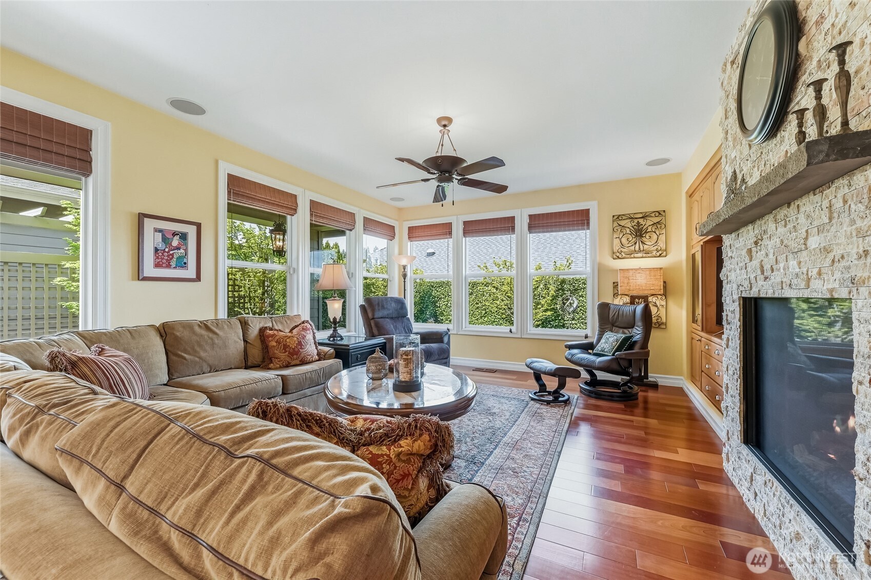 23018 NE 128th Place , Redmond, WA 98053