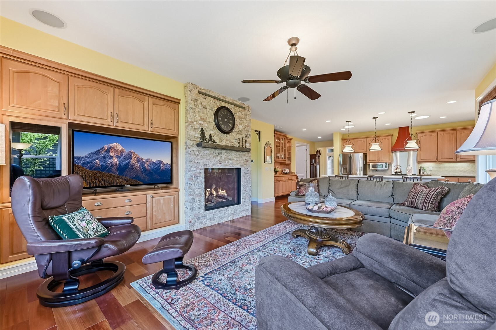 23018 NE 128th Place , Redmond, WA 98053