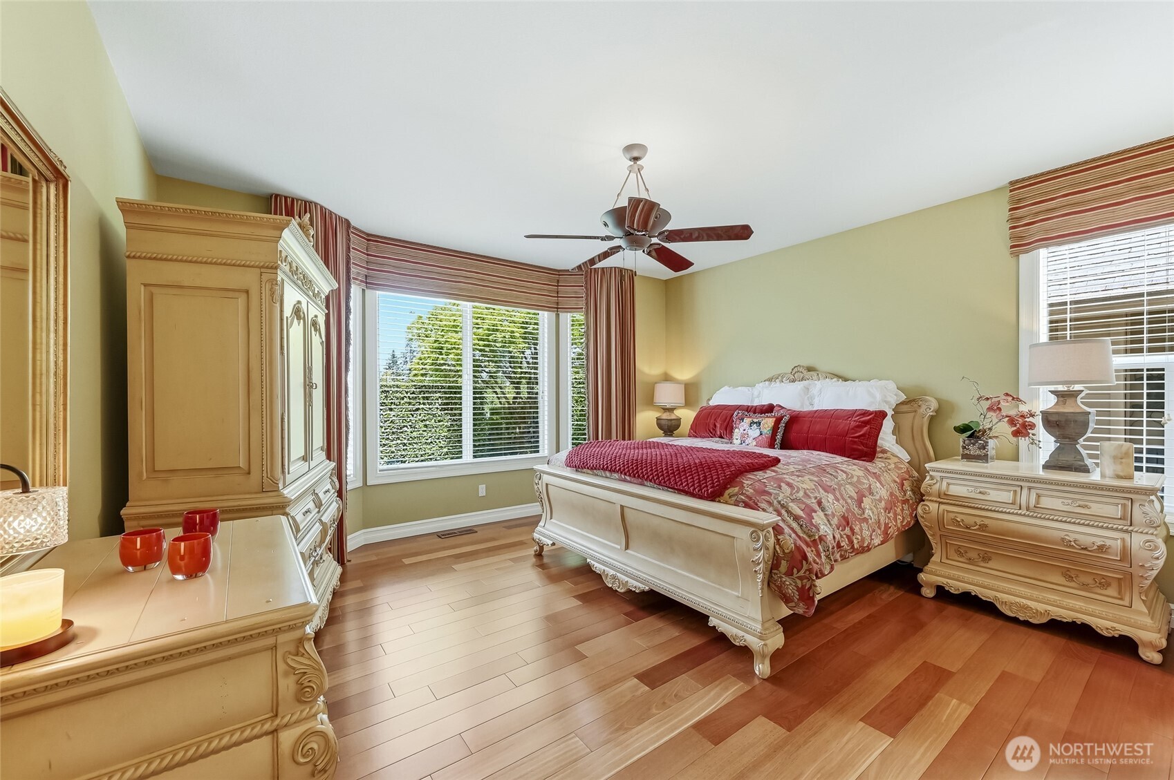 23018 NE 128th Place , Redmond, WA 98053