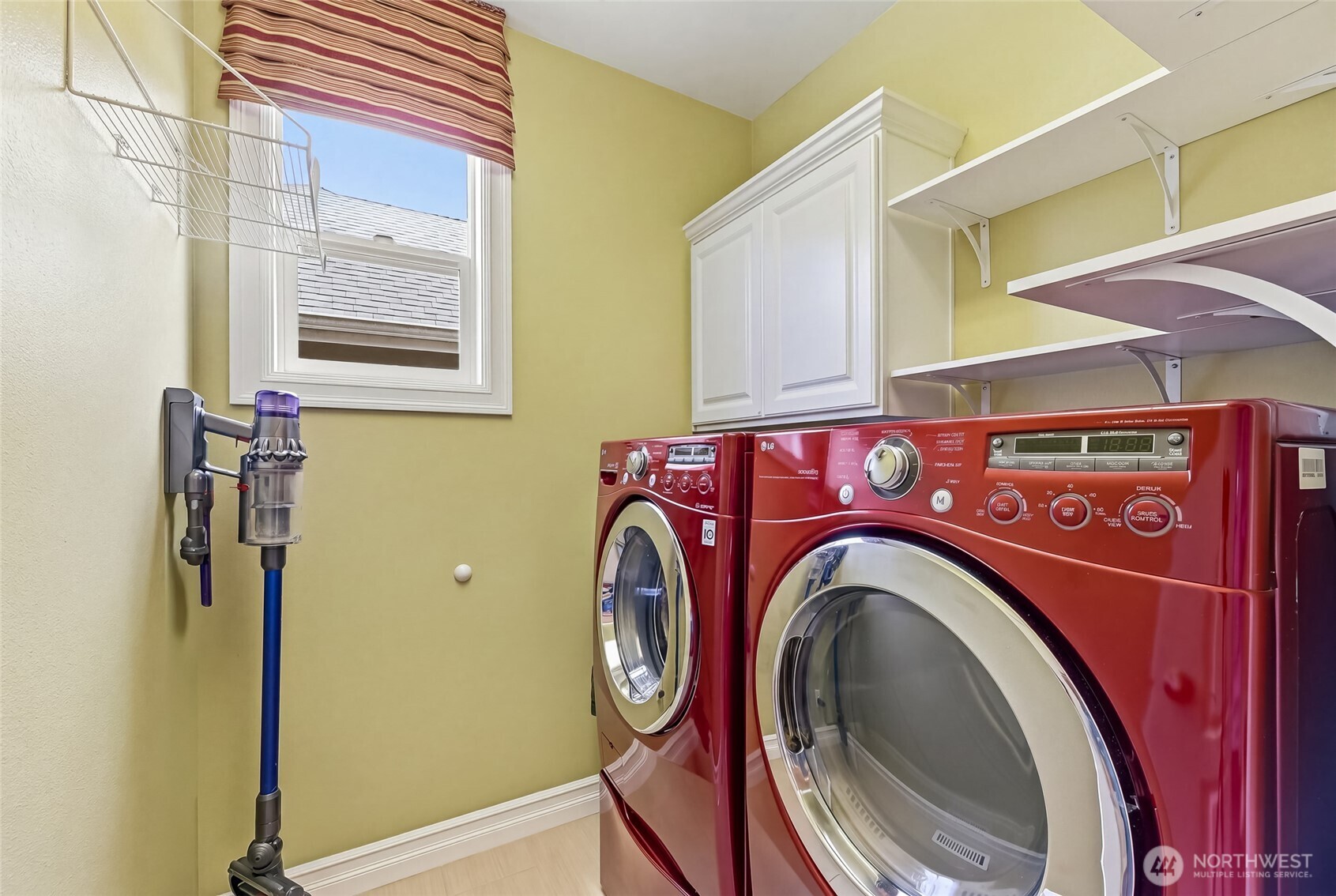 23018 NE 128th Place , Redmond, WA 98053