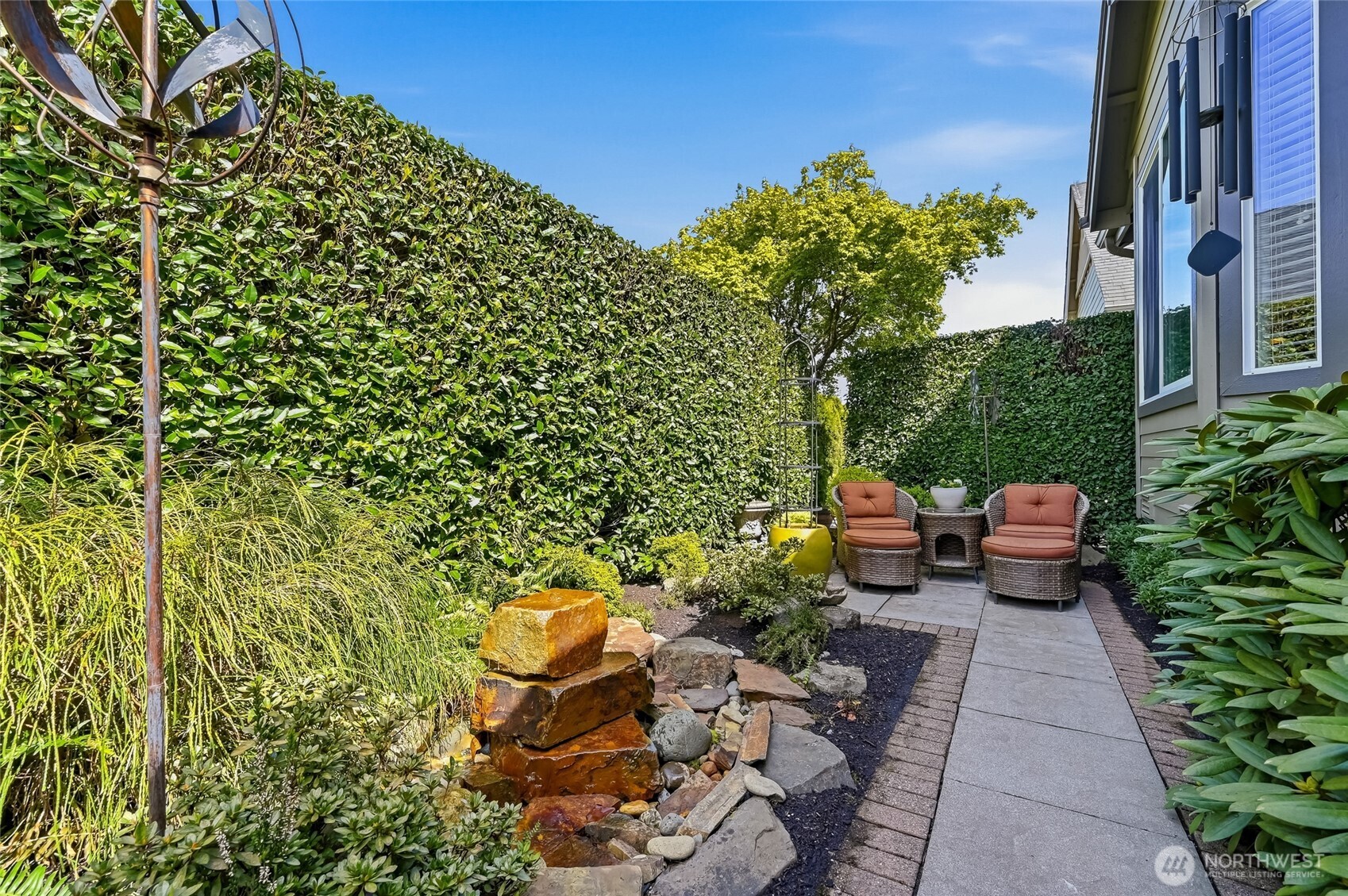 23018 NE 128th Place , Redmond, WA 98053