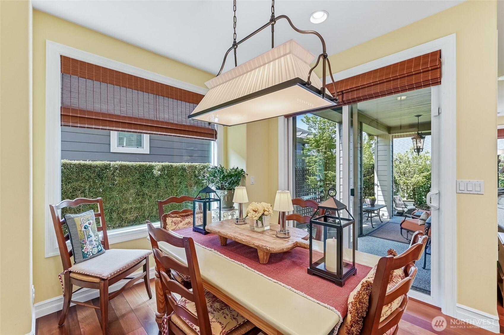 23018 NE 128th Place , Redmond, WA 98053