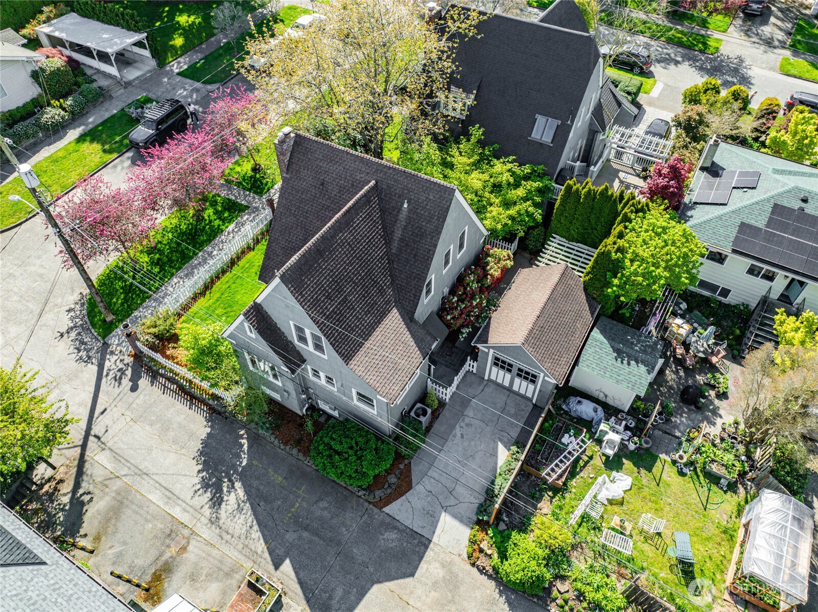 4064 SW Hill Street , Seattle, WA 98116