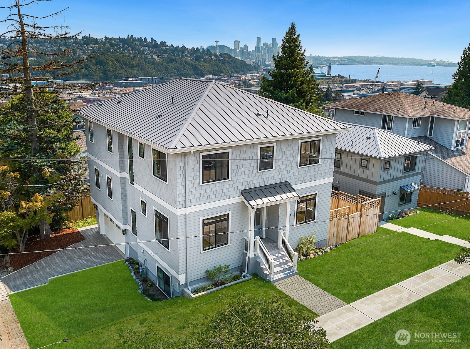 2114 26th Avenue W, Seattle, WA 98199