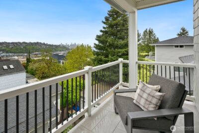 2114 26th Avenue W, Seattle, WA 98199 - Photo 22