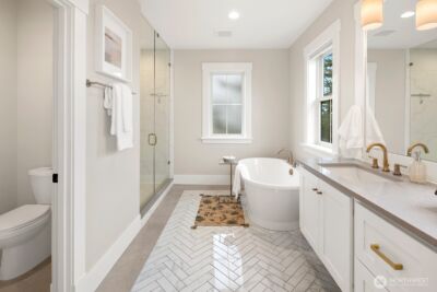 2114 26th Avenue W, Seattle, WA 98199 - Photo 23