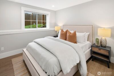 2114 26th Avenue W, Seattle, WA 98199 - Photo 33