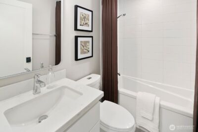 2114 26th Avenue W, Seattle, WA 98199 - Photo 34