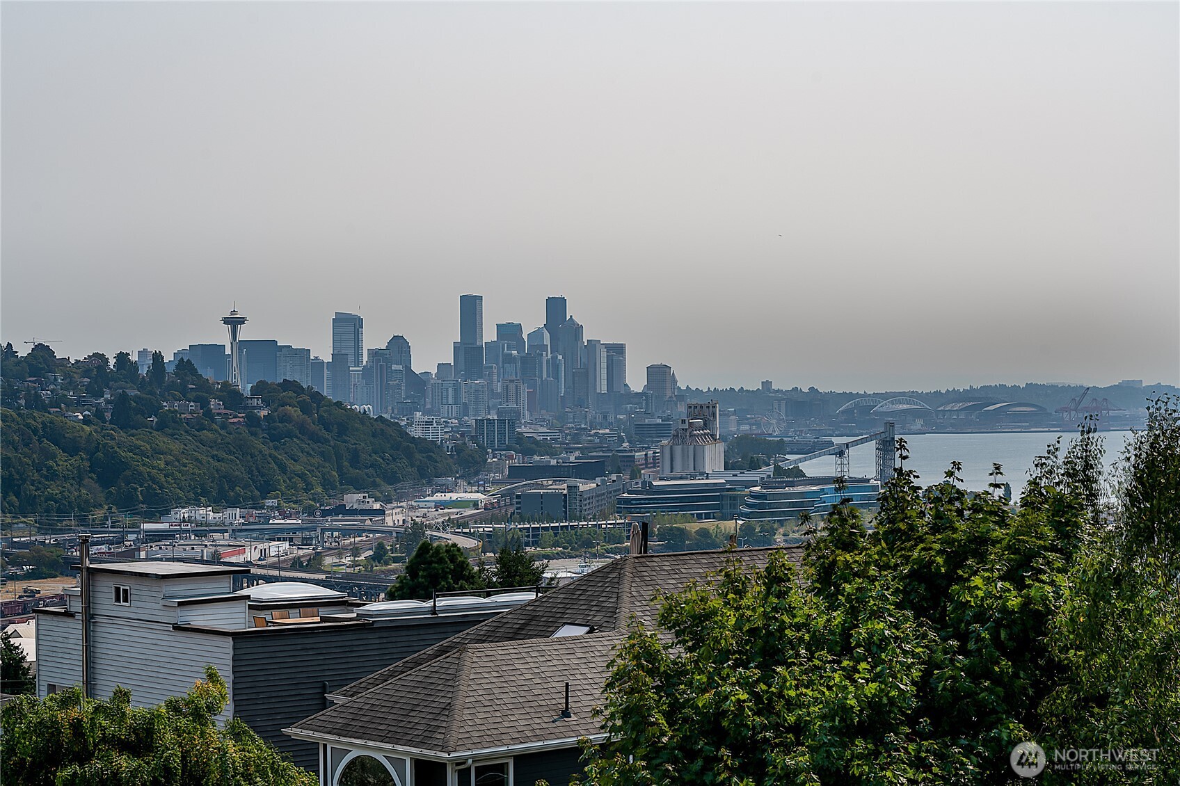 2114 26th Avenue W, Seattle, WA 98199