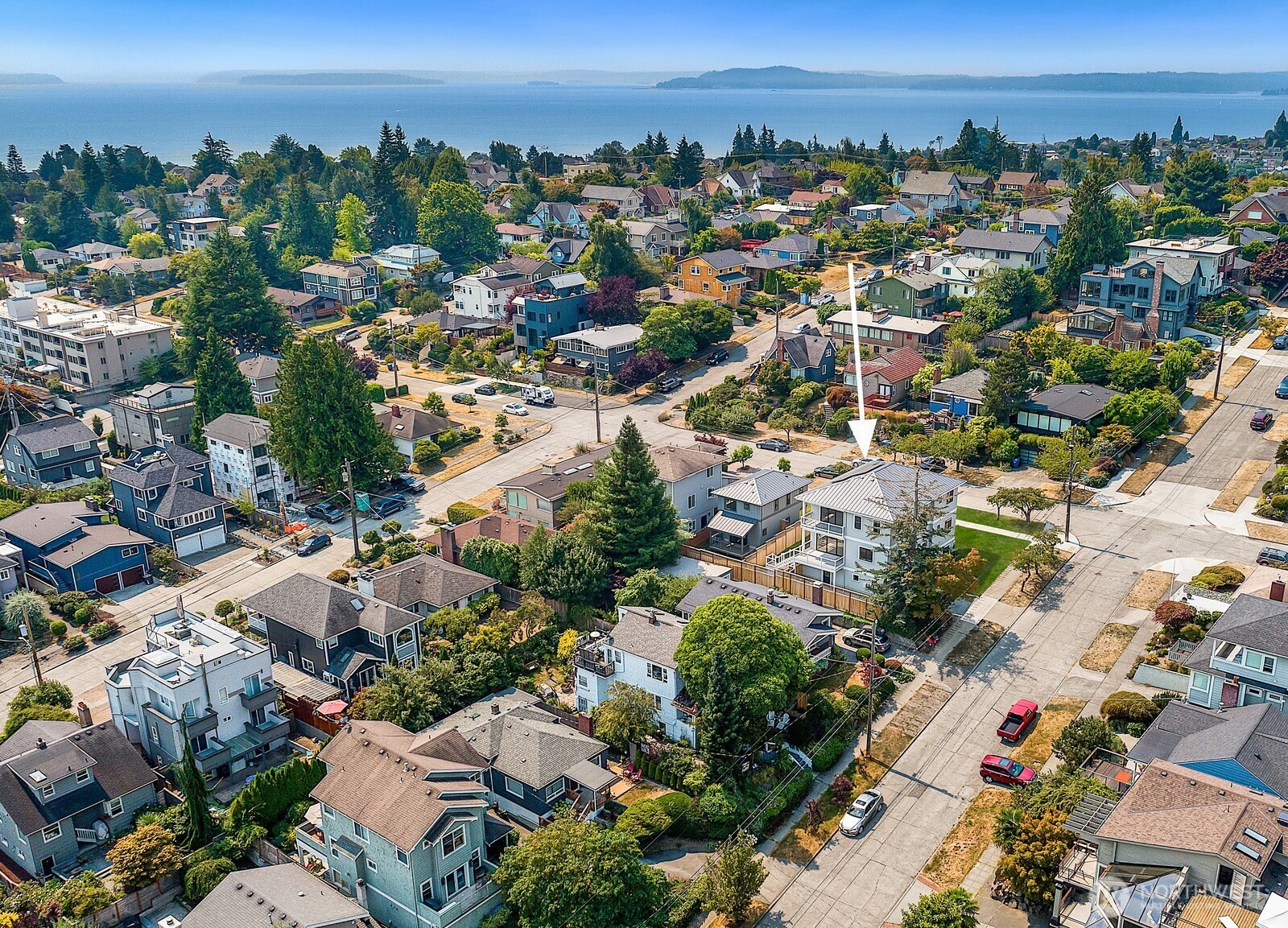 2114 26th Avenue W, Seattle, WA 98199