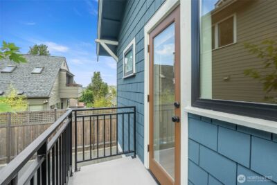2708 1st Avenue W, Seattle, WA 98119 - Photo 22