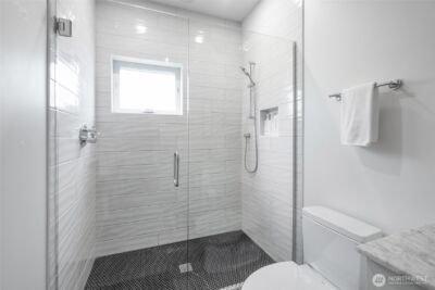2708 1st Avenue W, Seattle, WA 98119 - Photo 25