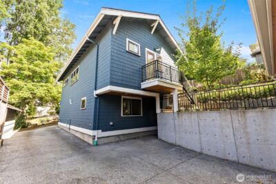 2708 1st Avenue W, Seattle, WA 98119 - Photo 7