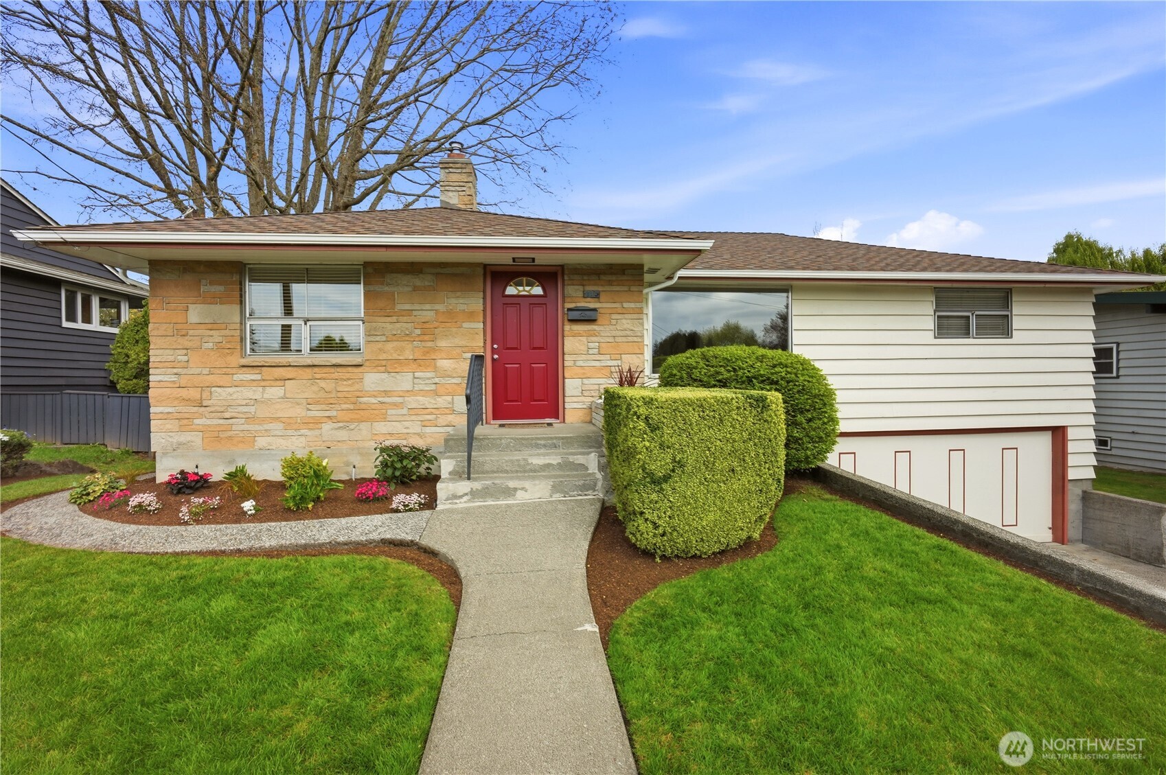 8818 2nd Avenue NE, Seattle, WA 98115