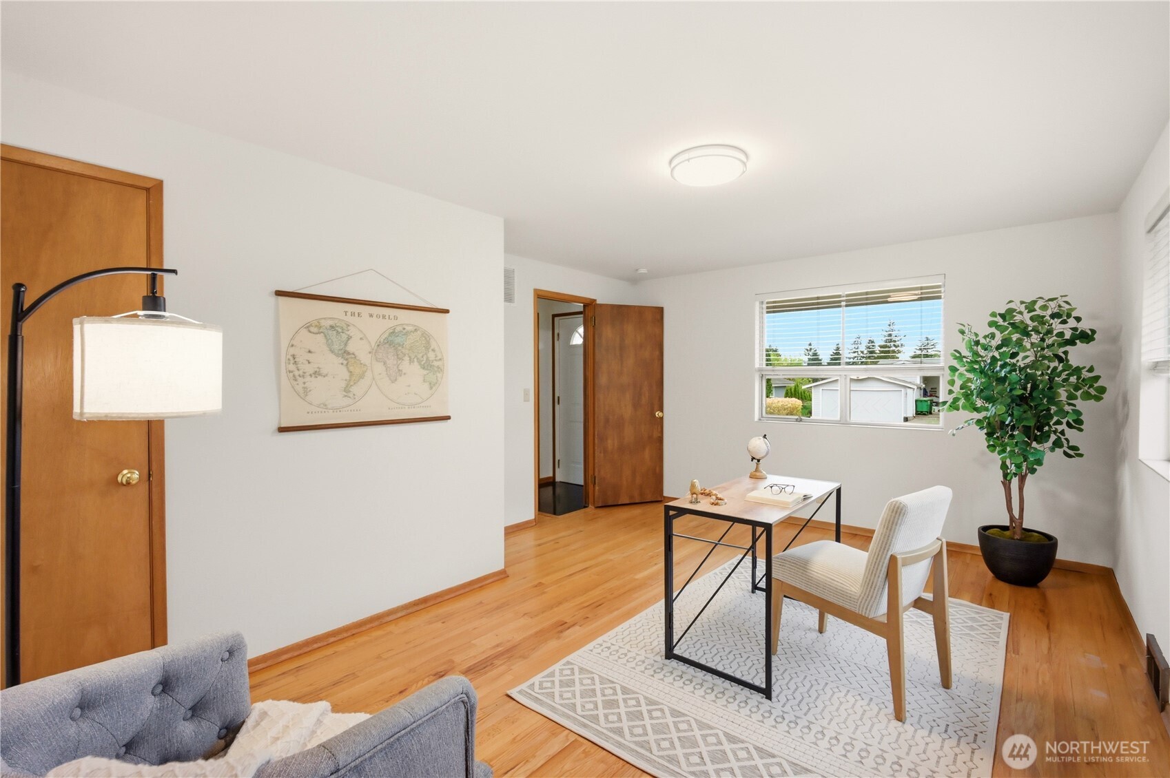 8818 2nd Avenue NE, Seattle, WA 98115