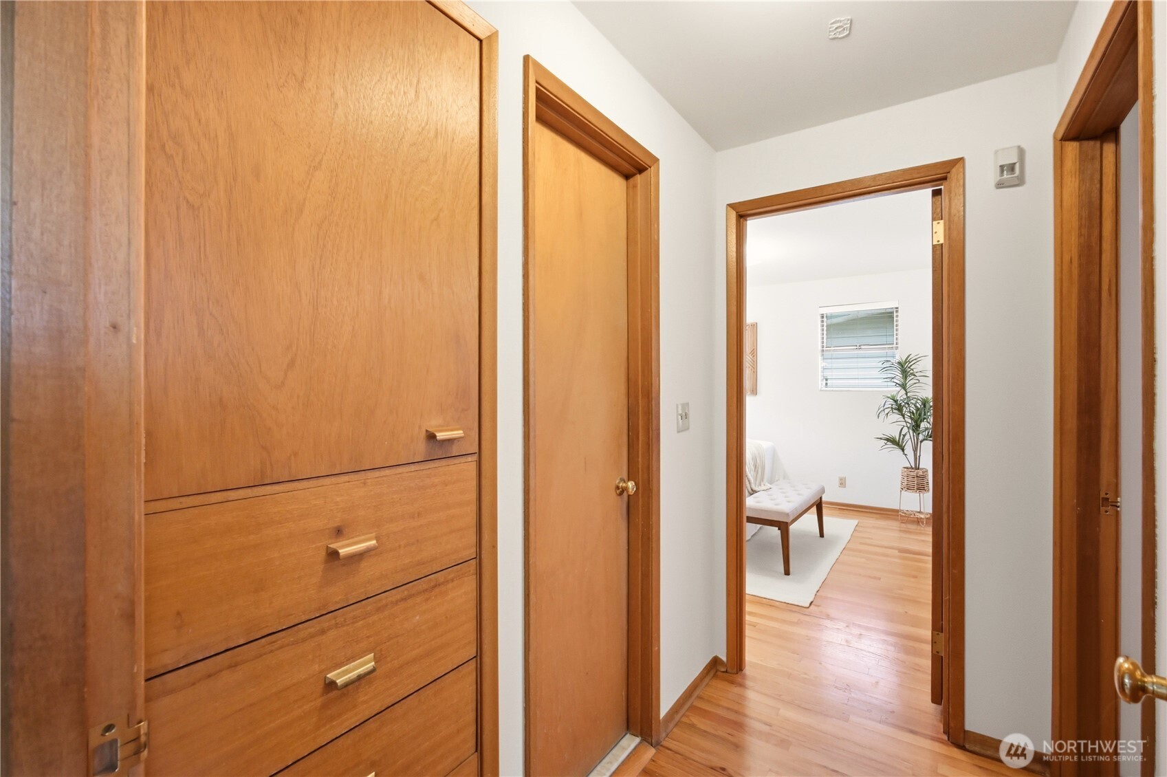 8818 2nd Avenue NE, Seattle, WA 98115