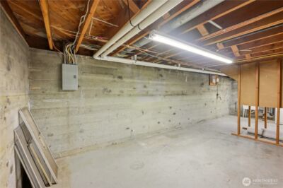 8818 2nd Avenue NE, Seattle, WA 98115 - Photo 33