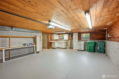8818 2nd Avenue NE, Seattle, WA 98115 - Photo 34