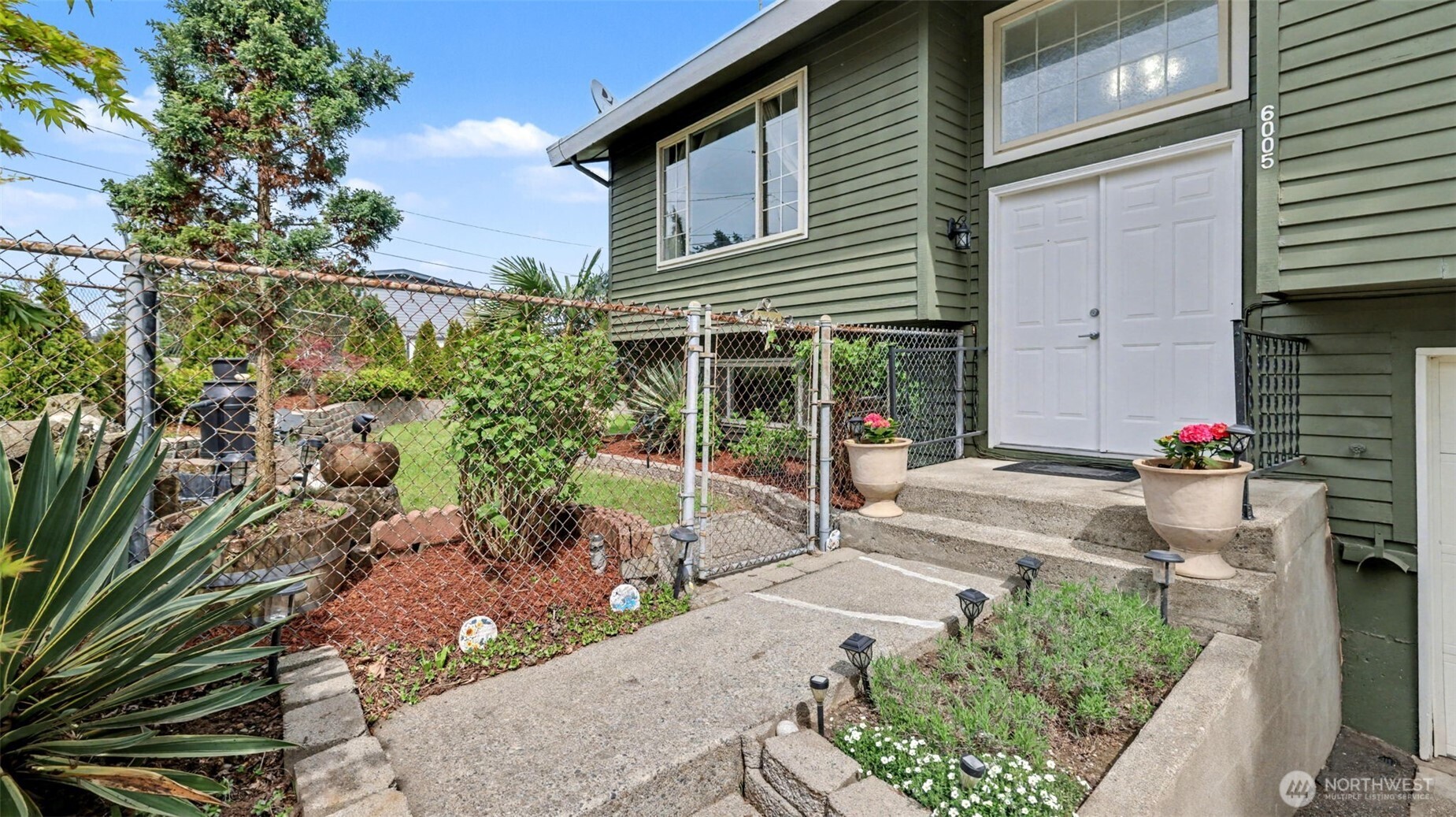 6005 S 116th Street , Seattle, WA 98178