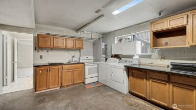 6005 S 116th Street , Seattle, WA 98178 - Photo 19