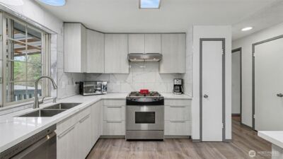 6005 S 116th Street , Seattle, WA 98178 - Photo 7