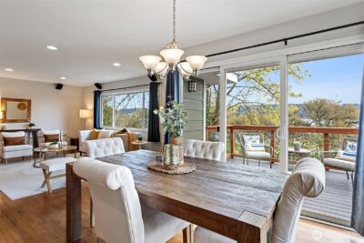 11210 Lakeside Avenue NE, Seattle, WA 98125 - Photo 15
