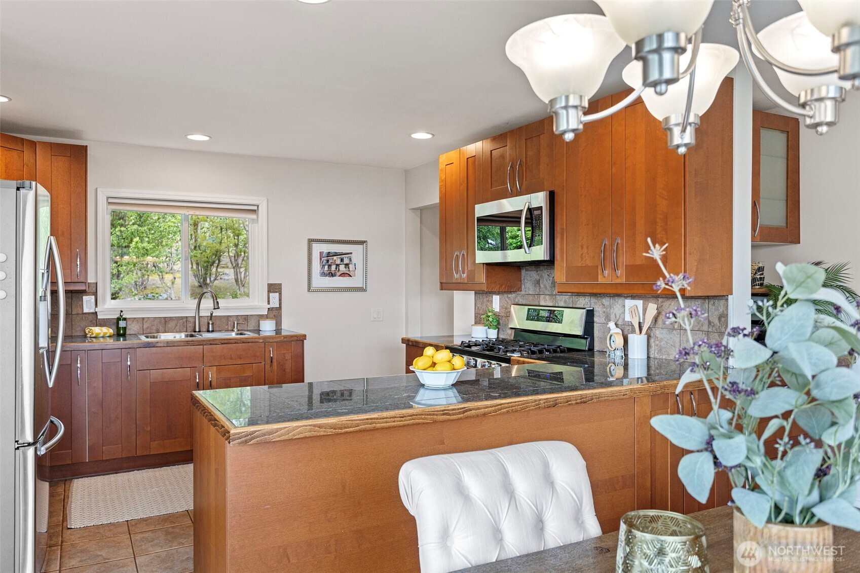 11210 Lakeside Avenue NE, Seattle, WA 98125